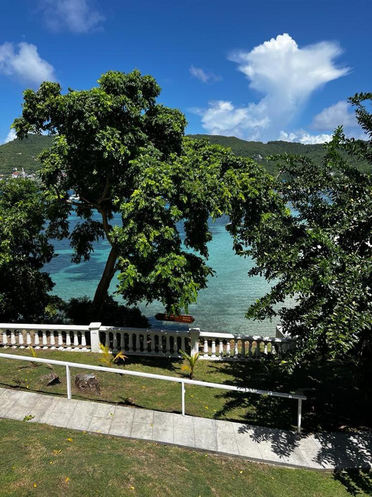 Bequia Plantation Hotel Port Elizabeth Extérieur photo
